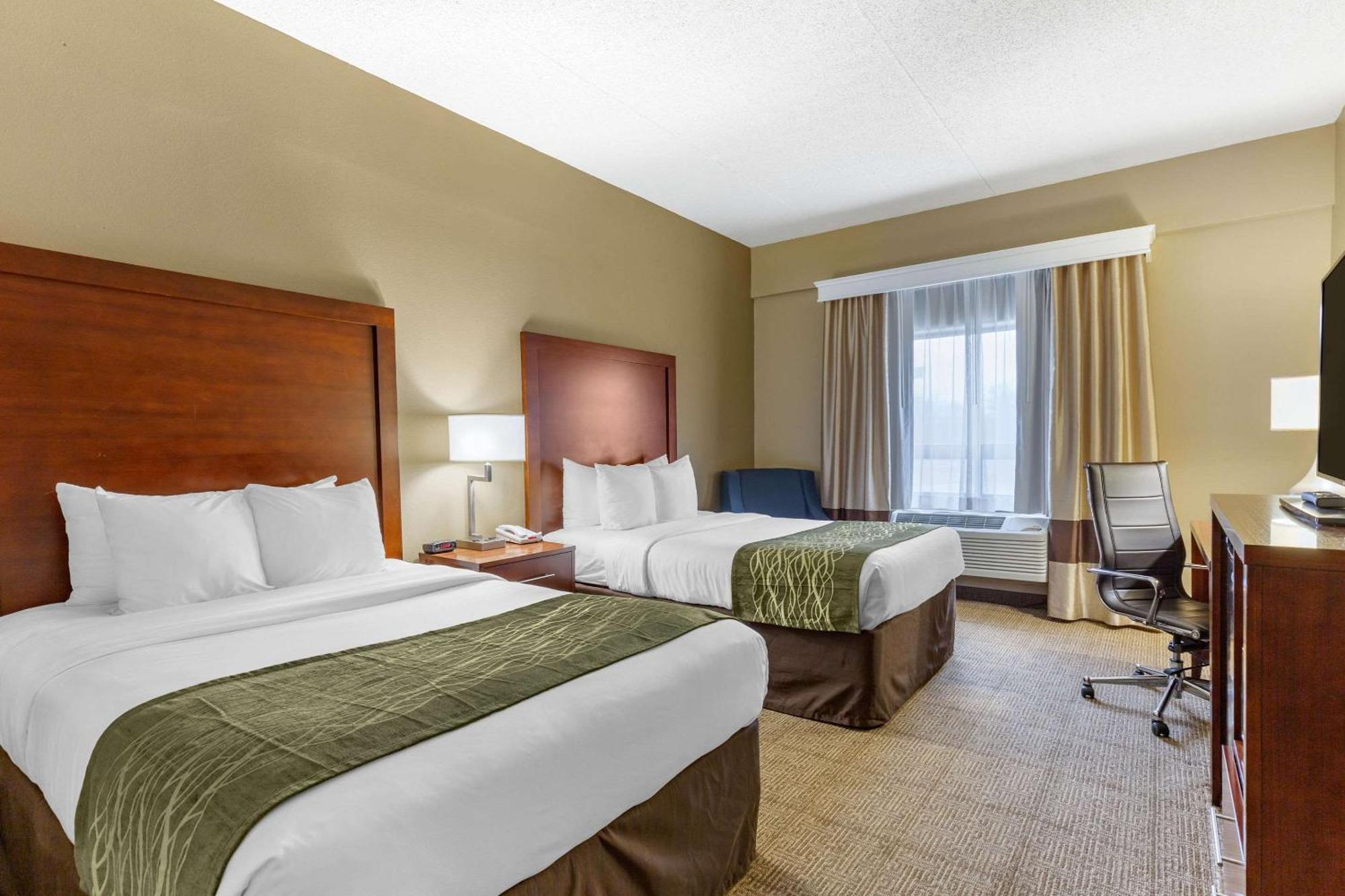 Comfort Inn Aikens Center Martinsburg Exterior photo