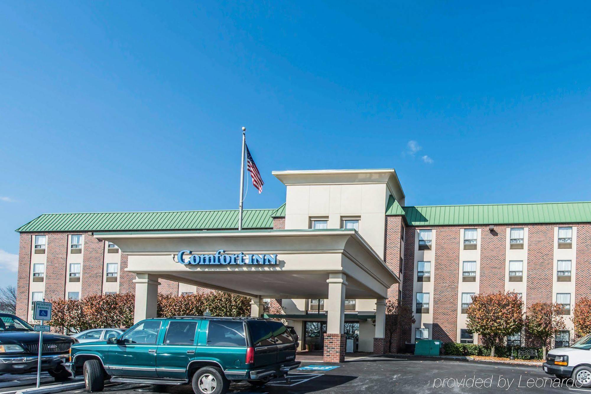 Comfort Inn Aikens Center Martinsburg Exterior photo