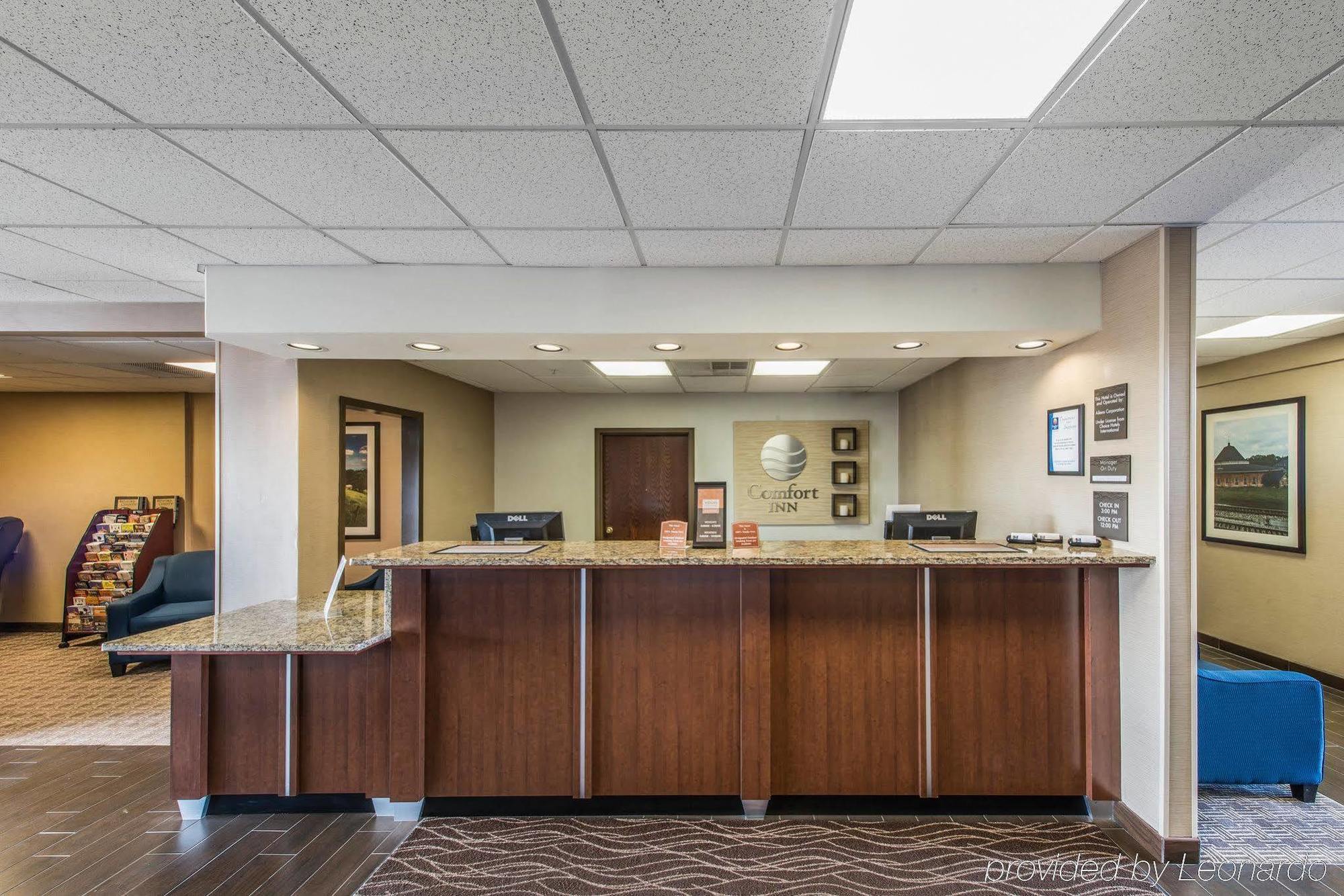 Comfort Inn Aikens Center Martinsburg Exterior photo