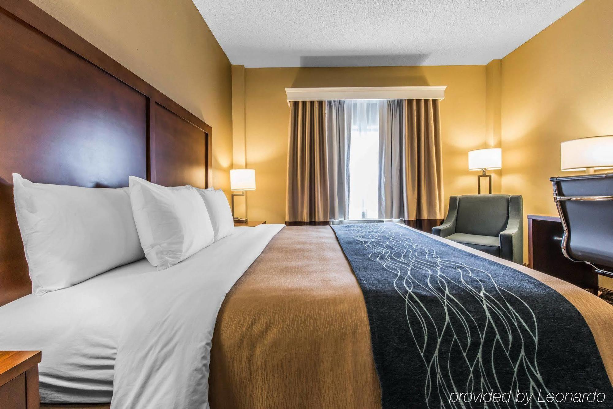 Comfort Inn Aikens Center Martinsburg Exterior photo