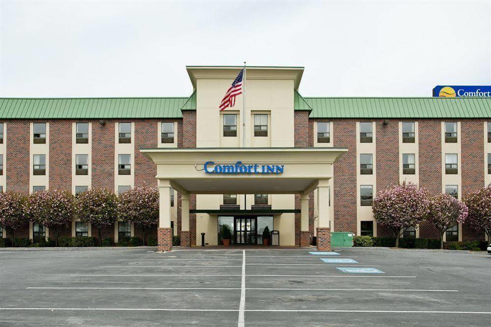 Comfort Inn Aikens Center Martinsburg Exterior photo